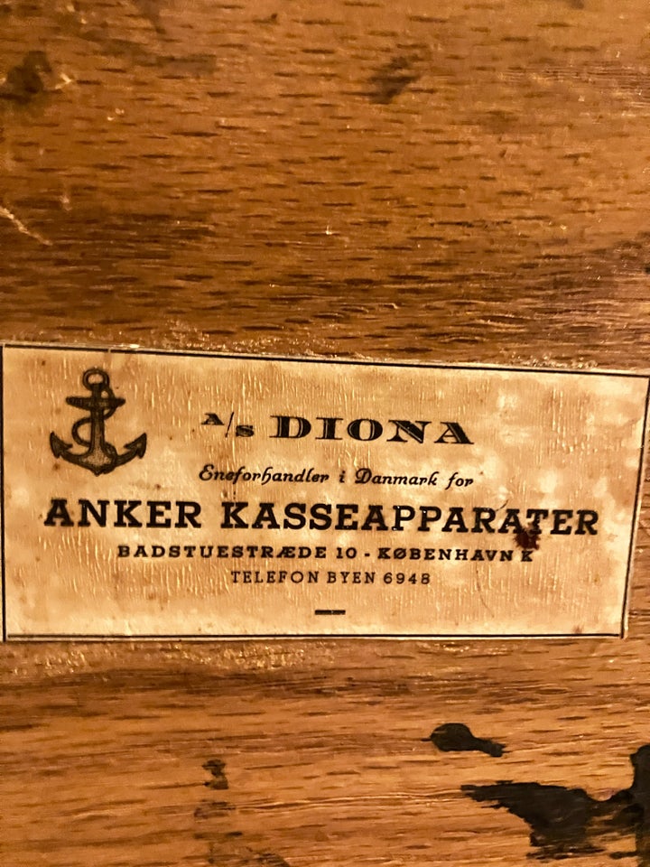 Antik Kasseapperat, Træ