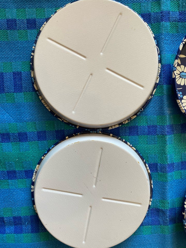 6 retro coasters / glasbrikker  IRA