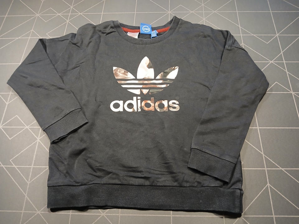 Sweatshirt  Adidas