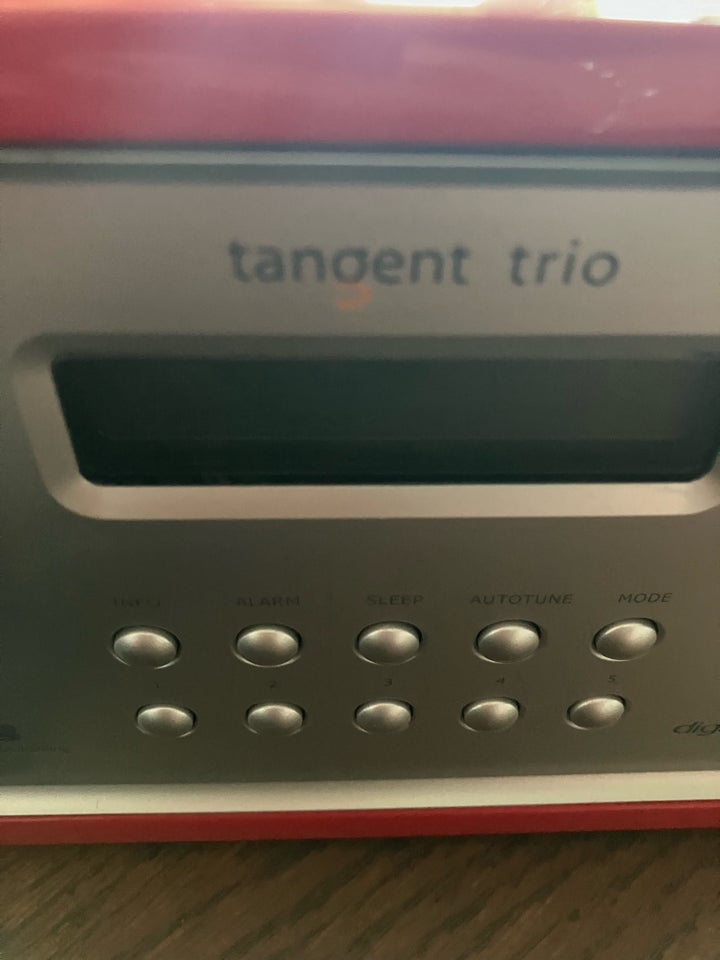 AM/FM radio, Tangent, Trio