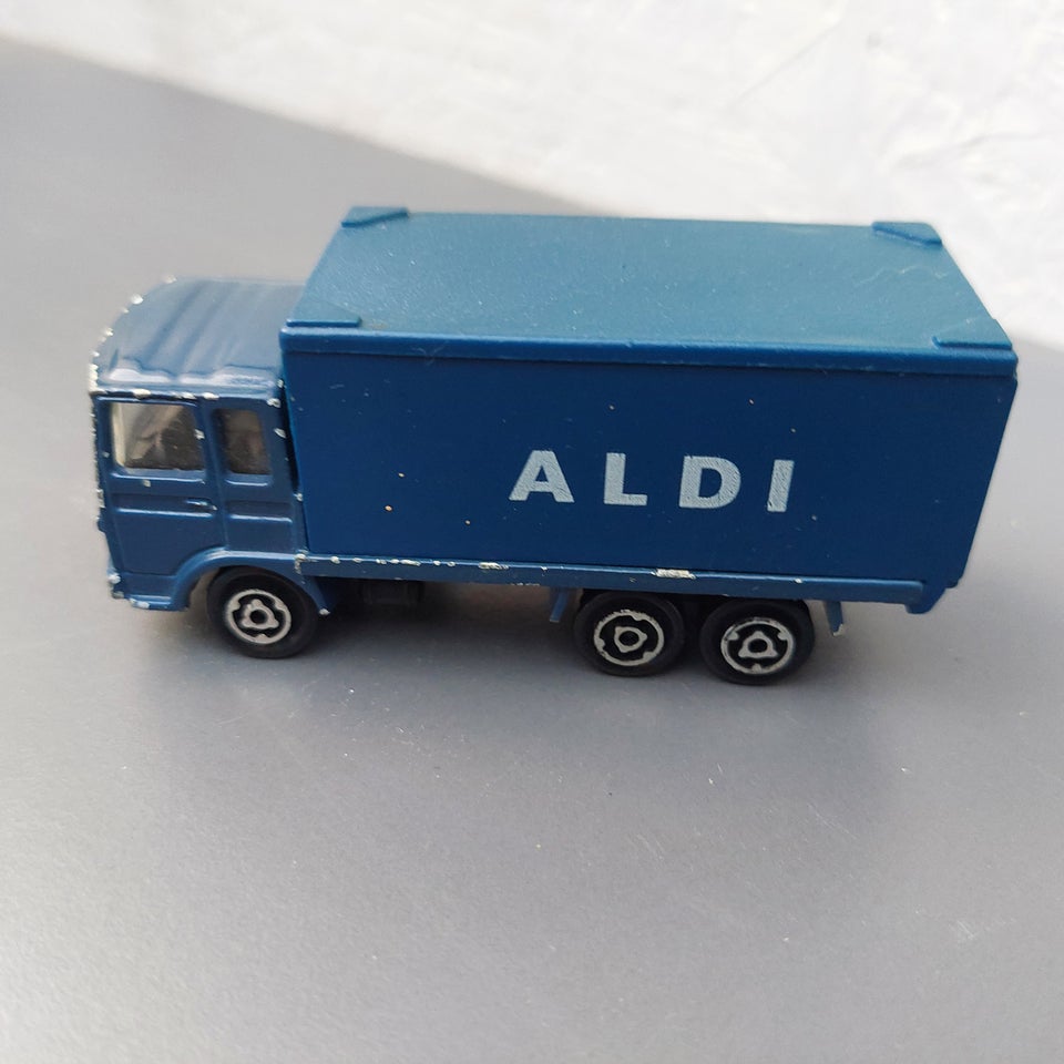 Biler, Aldi bil