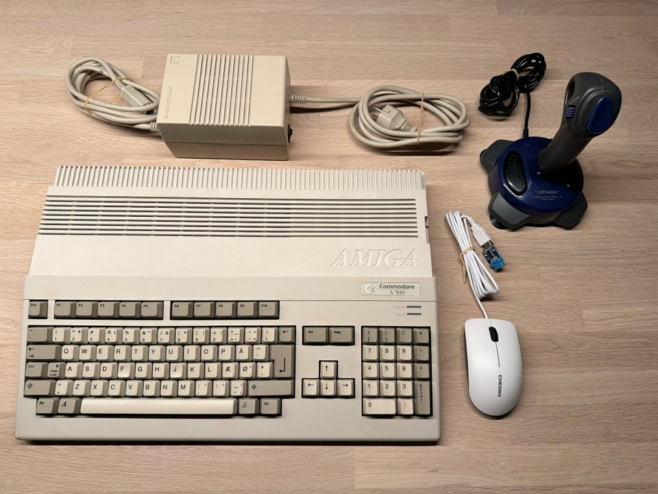 Amiga 500, arkademaskine, God