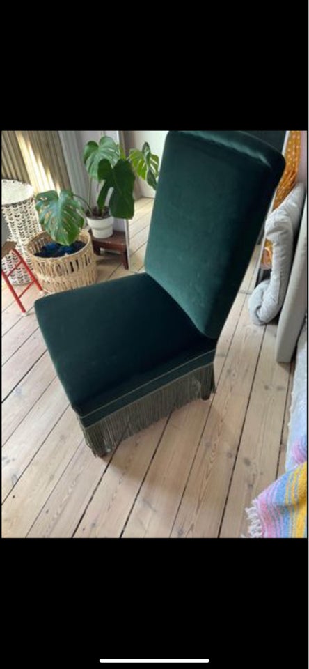 Gammel stol - ompolstret i grøn