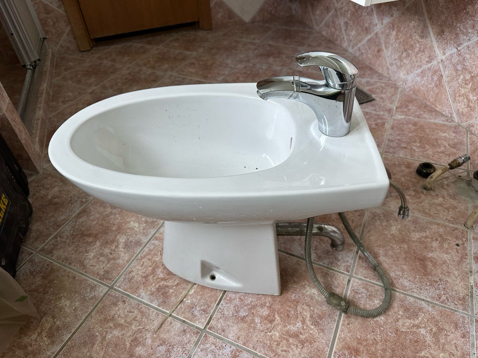 Bidet