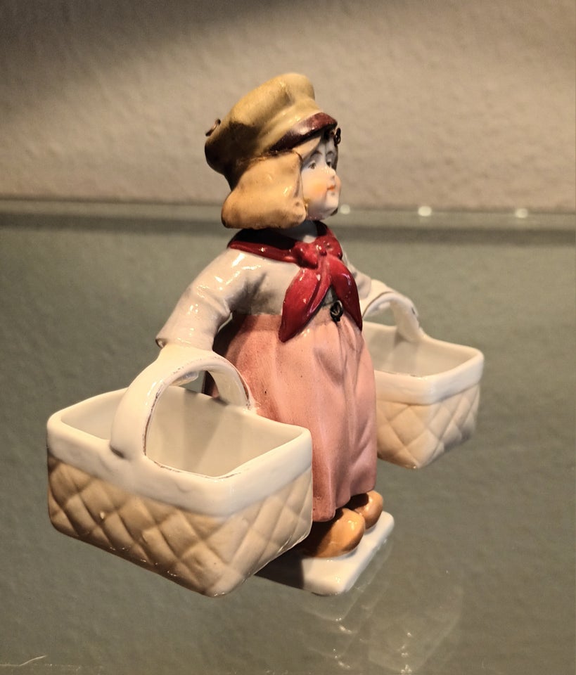 Porcelæn Figur bondepige med