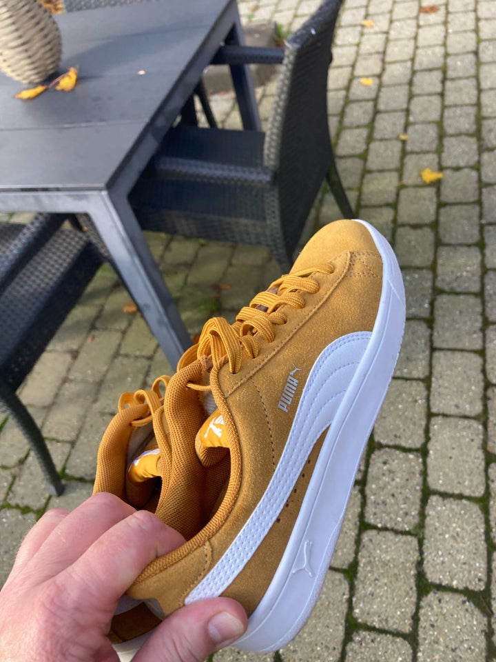 Sneakers, str. 37, Puma