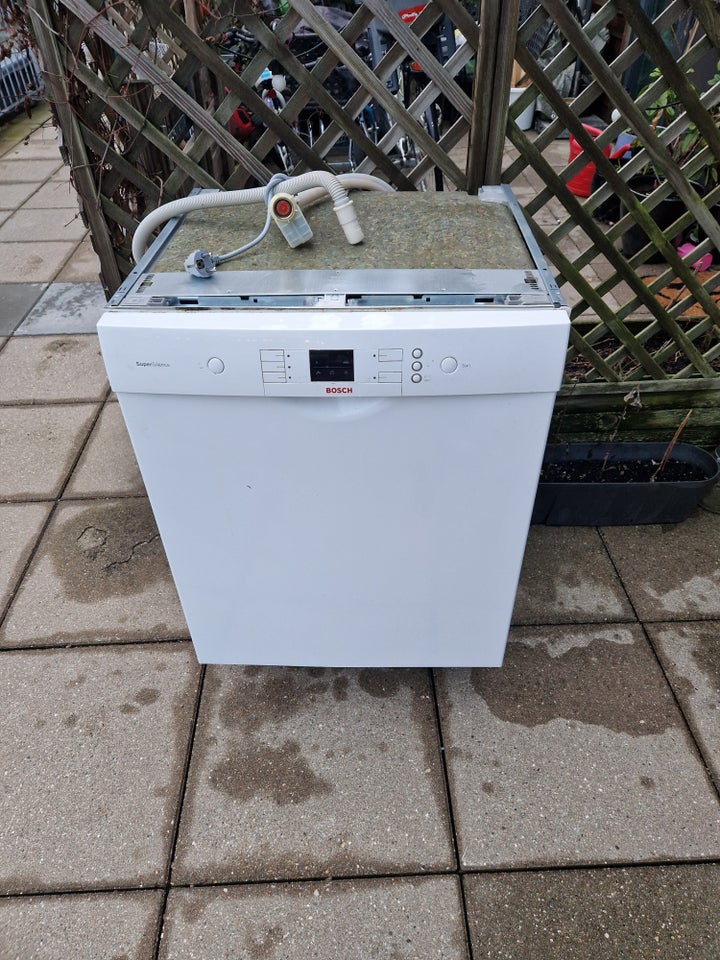 Bosch SMU50M62SK, indbygning