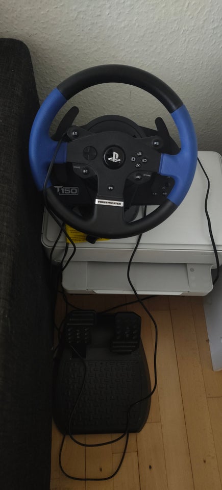 Andet, Thrustmaster, God