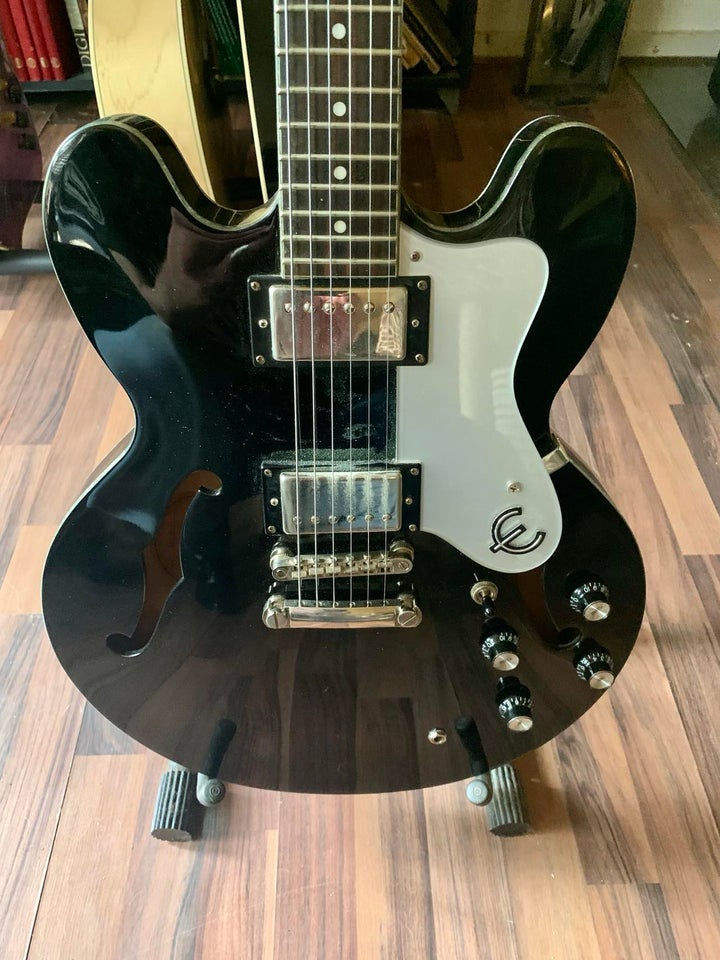 Elguitar, Epiphone Black dot