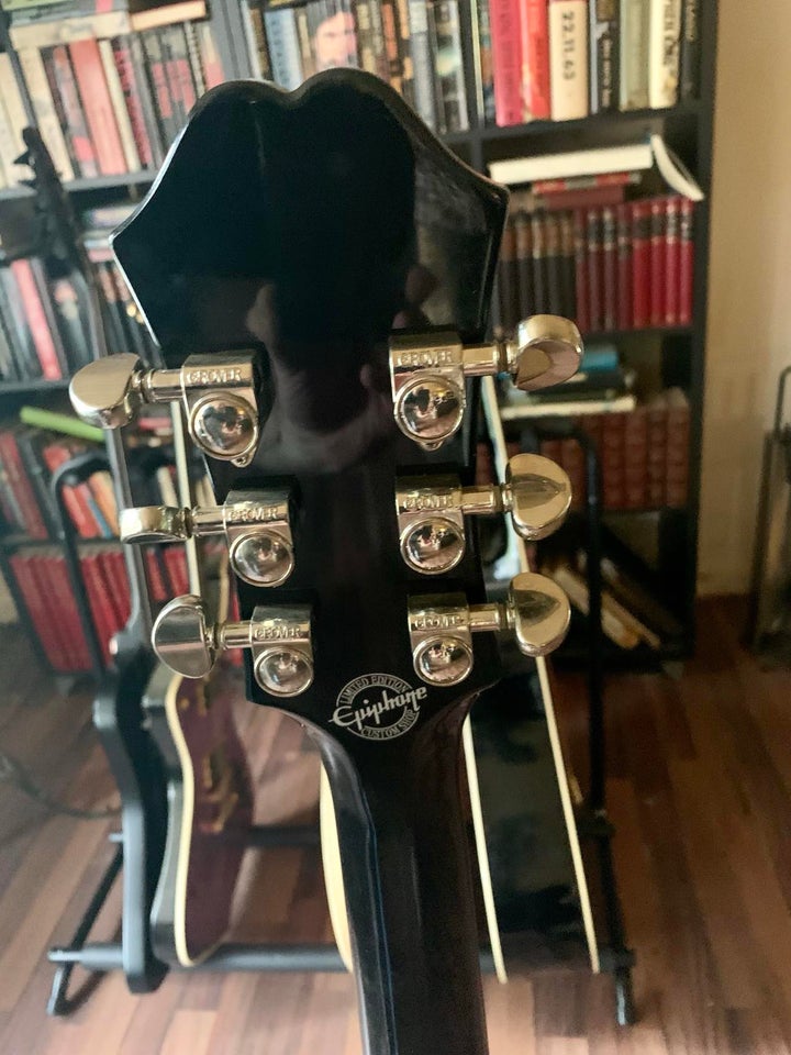 Elguitar, Epiphone Black dot