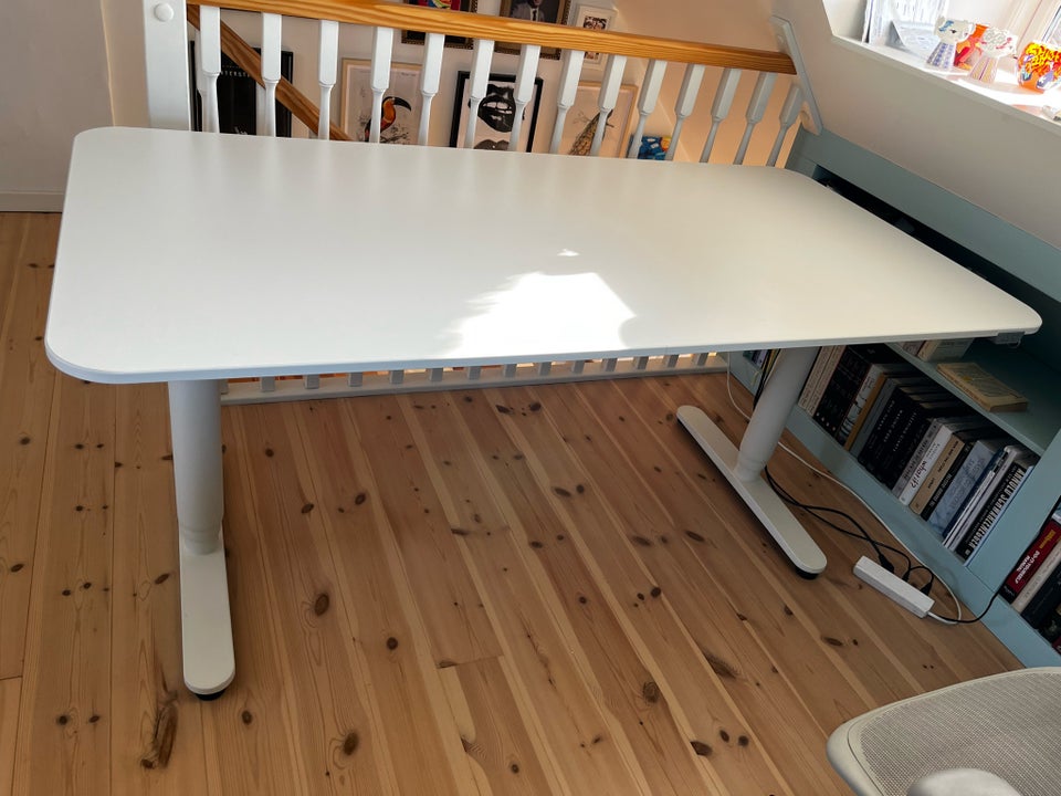 Skrivebord Ikea b: 160 d: 80