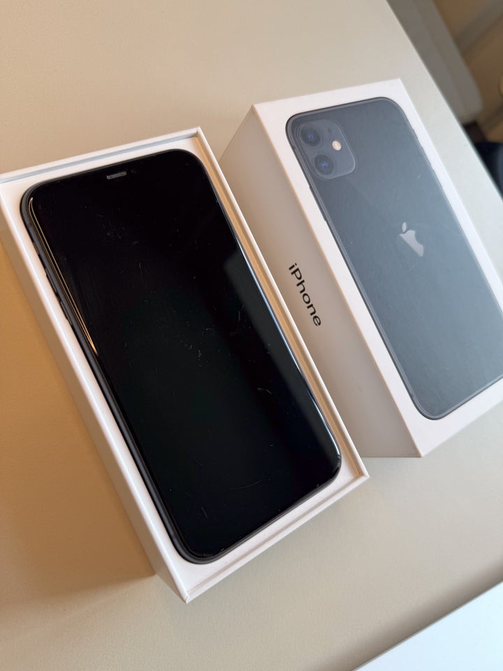 iPhone 11, 256 GB, sort