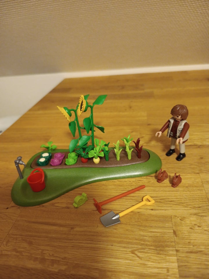 Playmobil, I køkkenhaven,