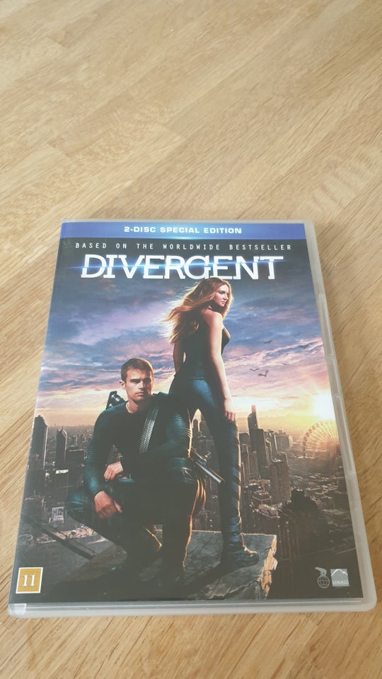 DIVERGENT (2-Disc Special