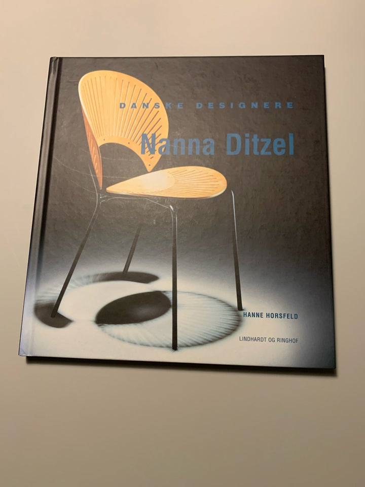 Nanna Ditzel bog, emne: design