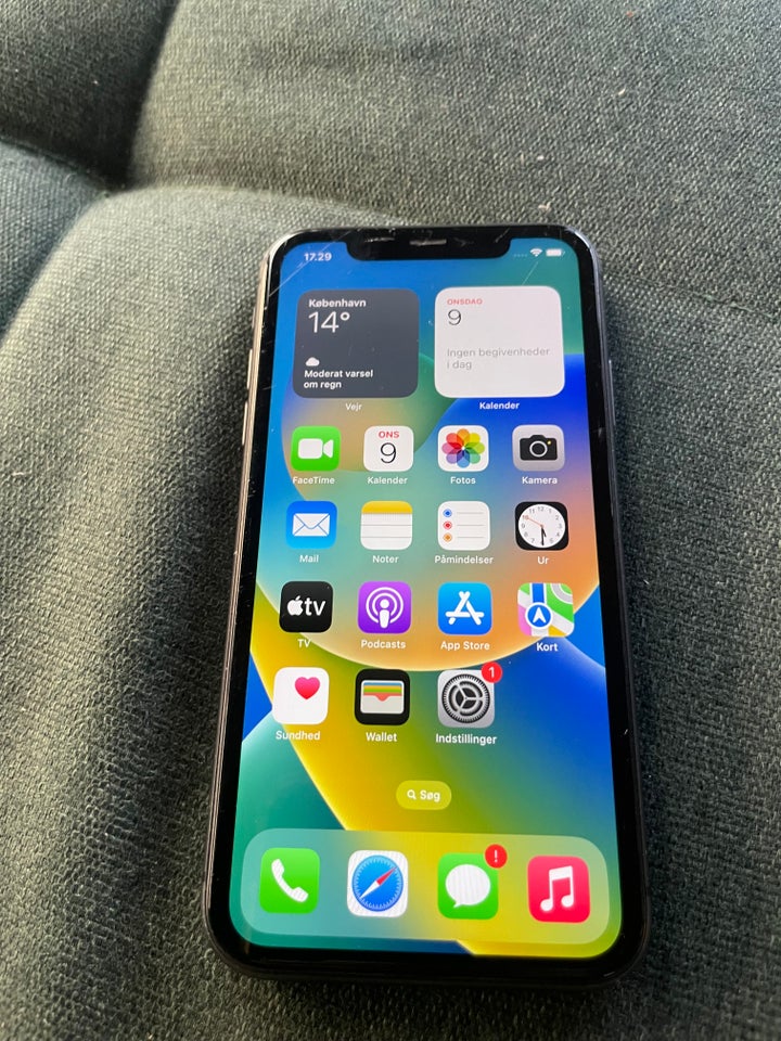 iPhone 11, 128 GB, sort