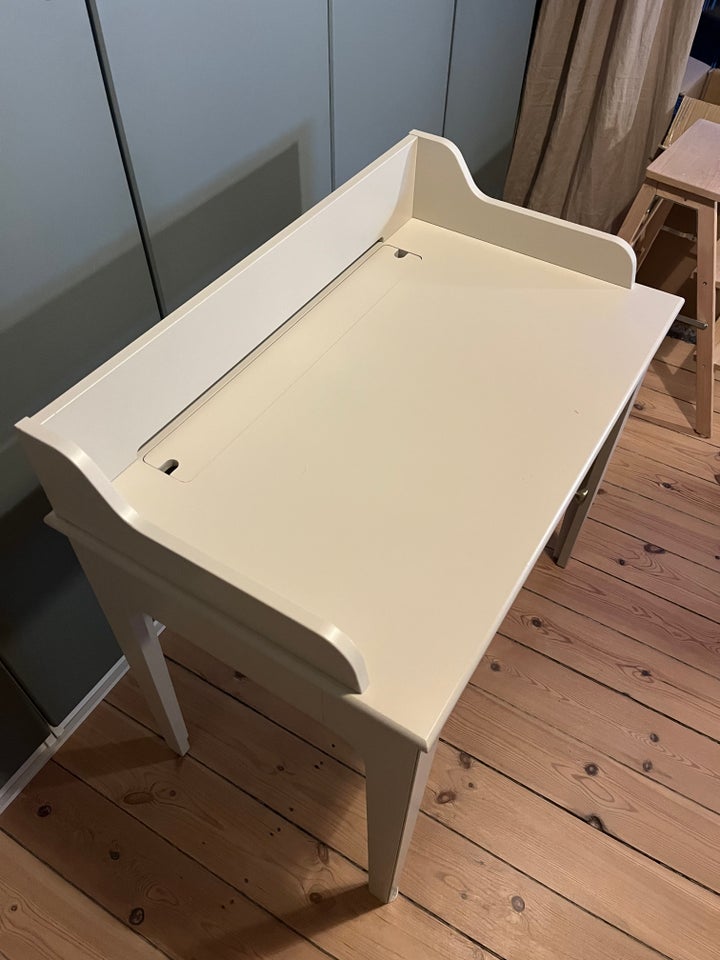 Skrivebord, IKEA, b: 90 d: 54 h: 75