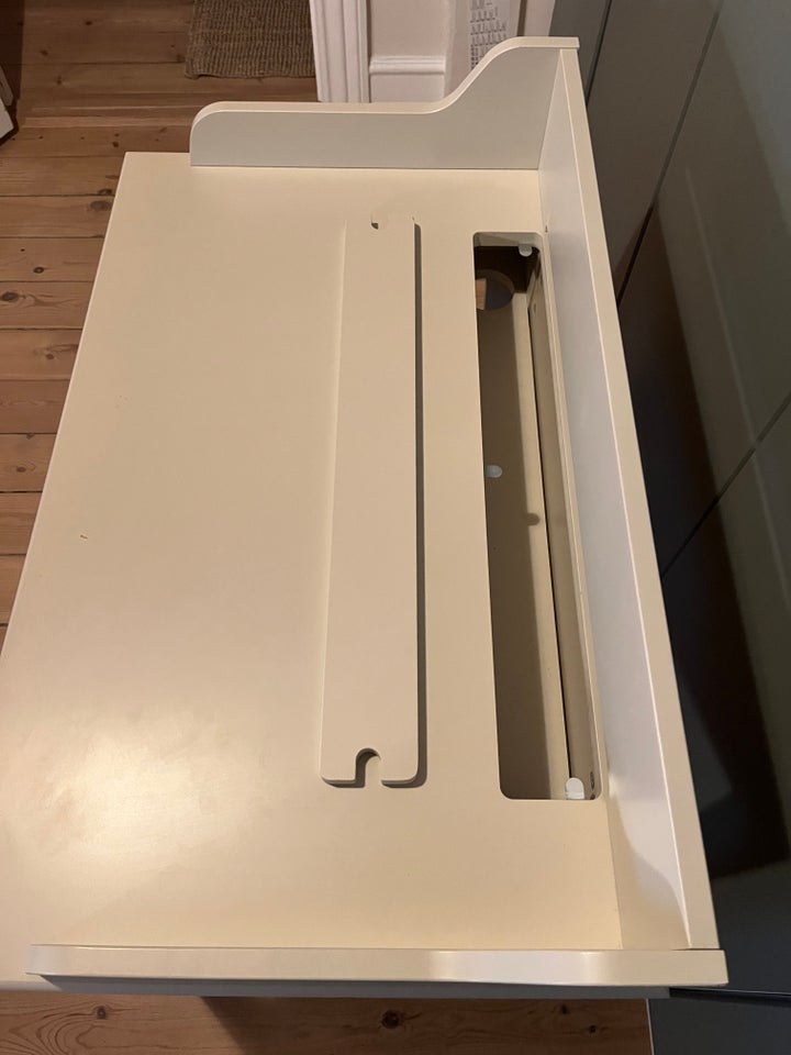 Skrivebord, IKEA, b: 90 d: 54 h: 75