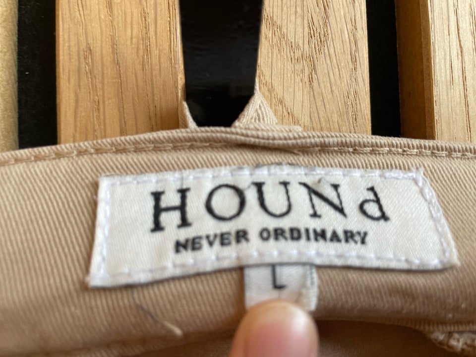 Chinos, Hound, str. 26