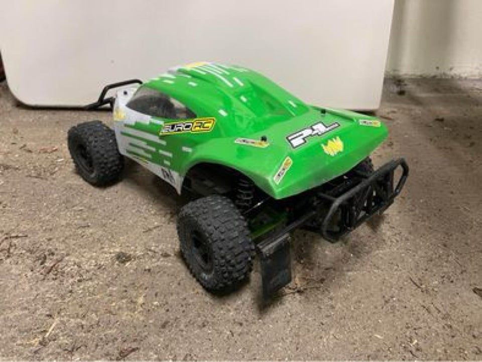 Fjernstyret bil, Traxxas Slash 4x4