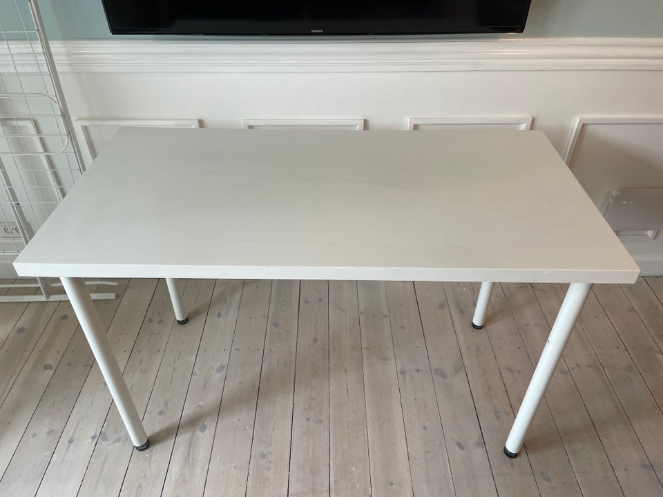 Skrivebord, IKEA LAGKAPTEN, b: 120