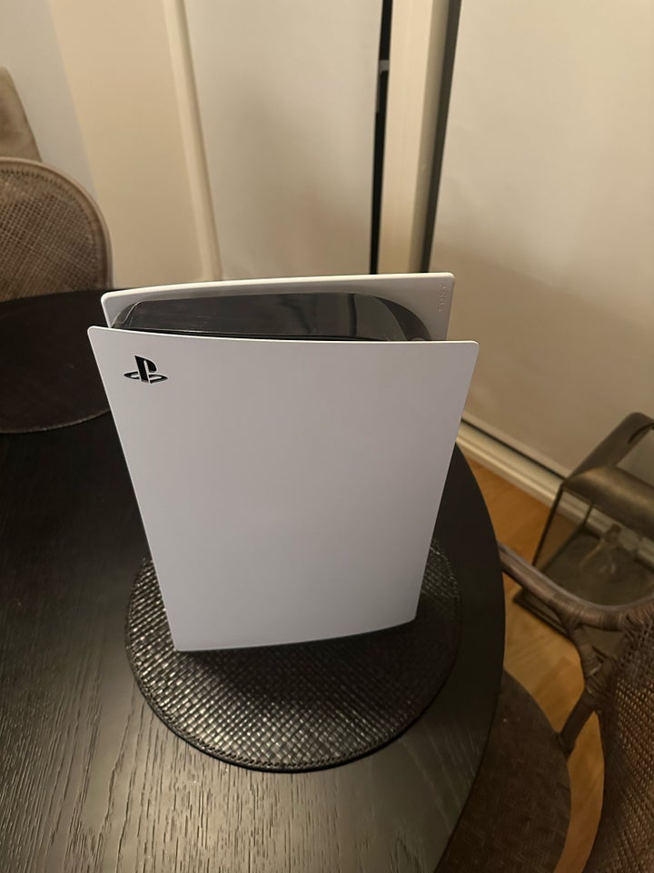 Playstation 5, Playstation 5 uden