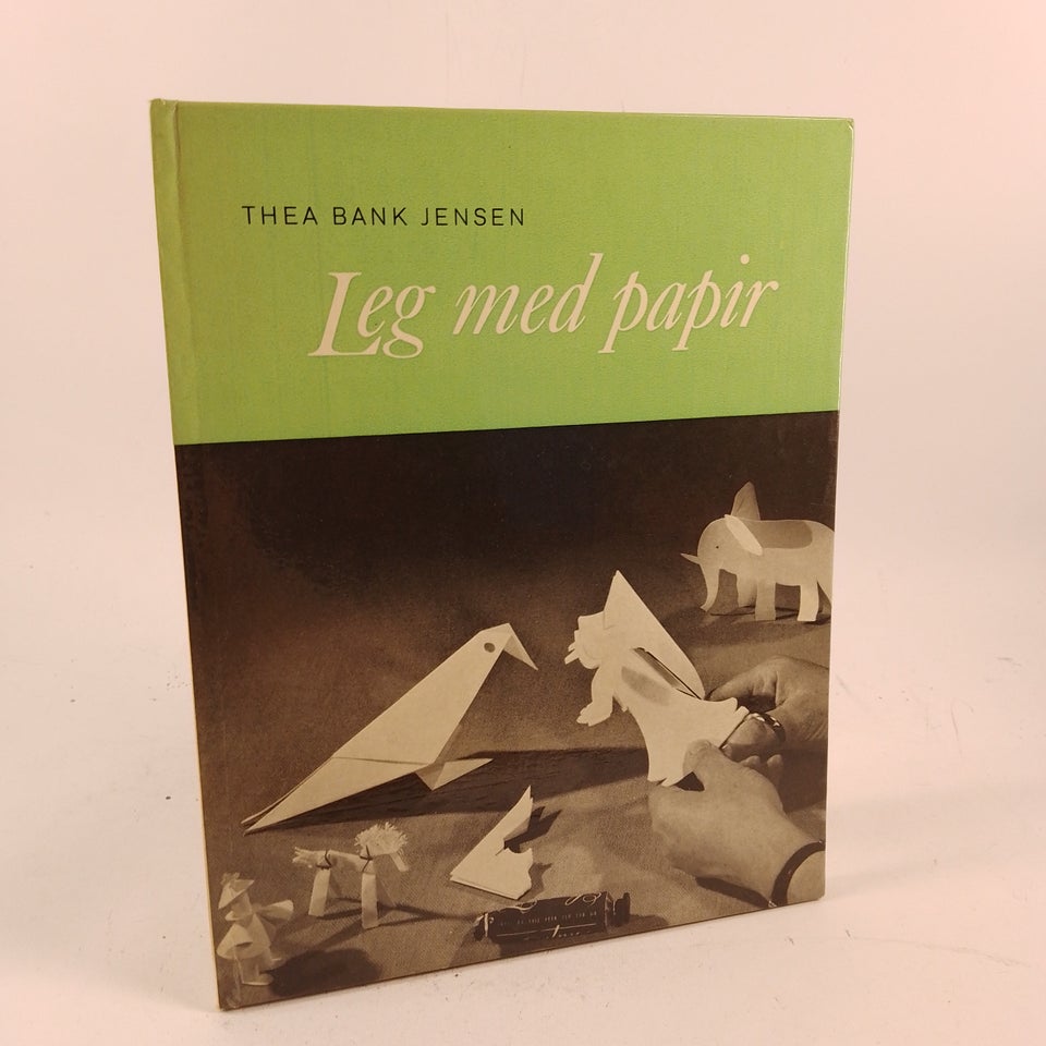 Leg med Papir , Thea Bank Jensen ,