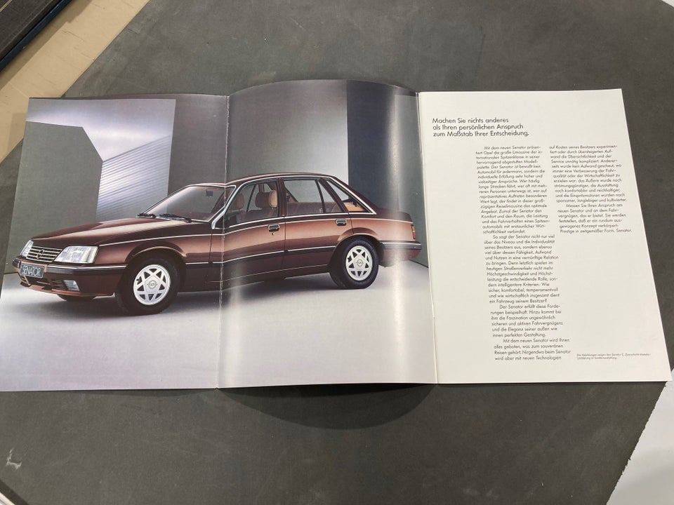 Opel Senator B brochure, emne: bil