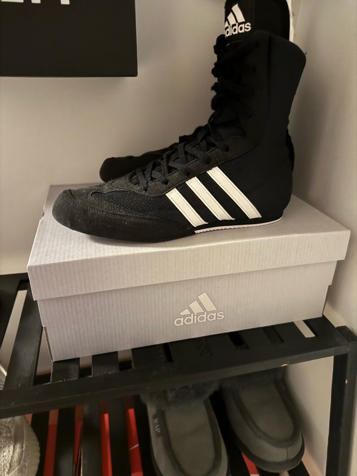 Andet, Adidas, str. 40