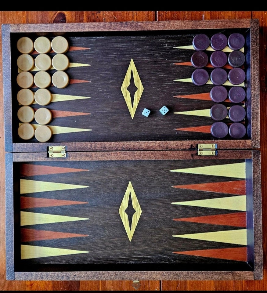 Backgammon, Brætspil, brætspil