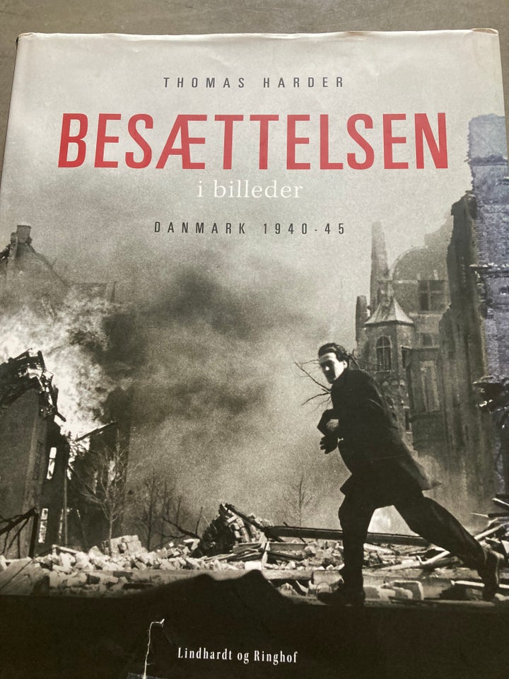 Besættelsen, Thomas Harder, emne: