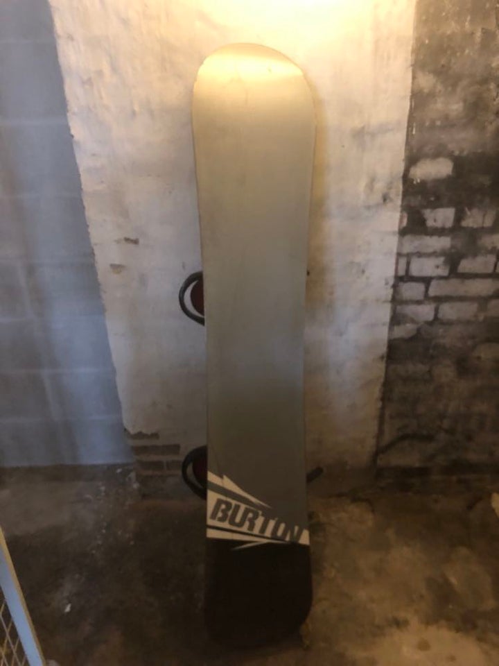 Snowboard Burton str 150