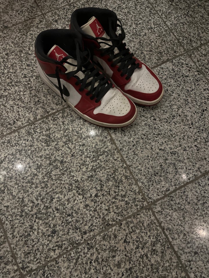 Sneakers, Jordans, str. 43