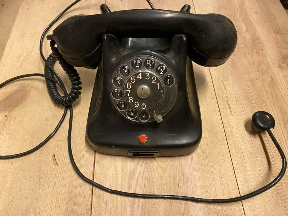 Telefon, 60 år gl.