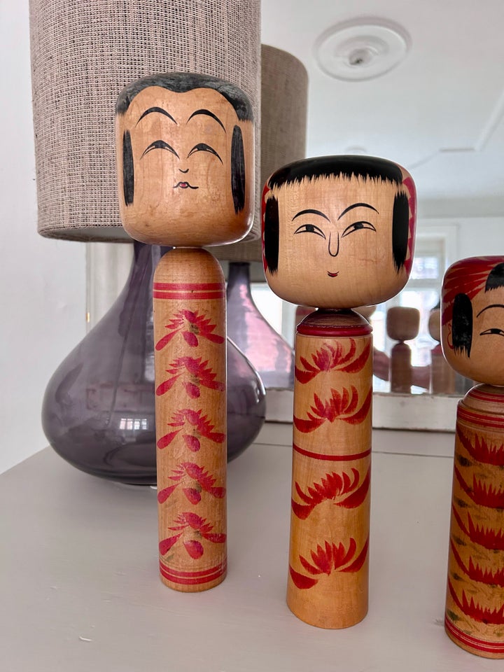 Japanske Kokeshi træ dukker