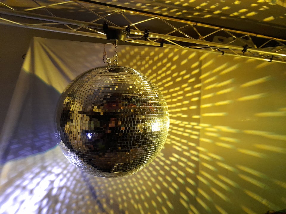 Udlejes – 50 cm. MIRROR BALL,