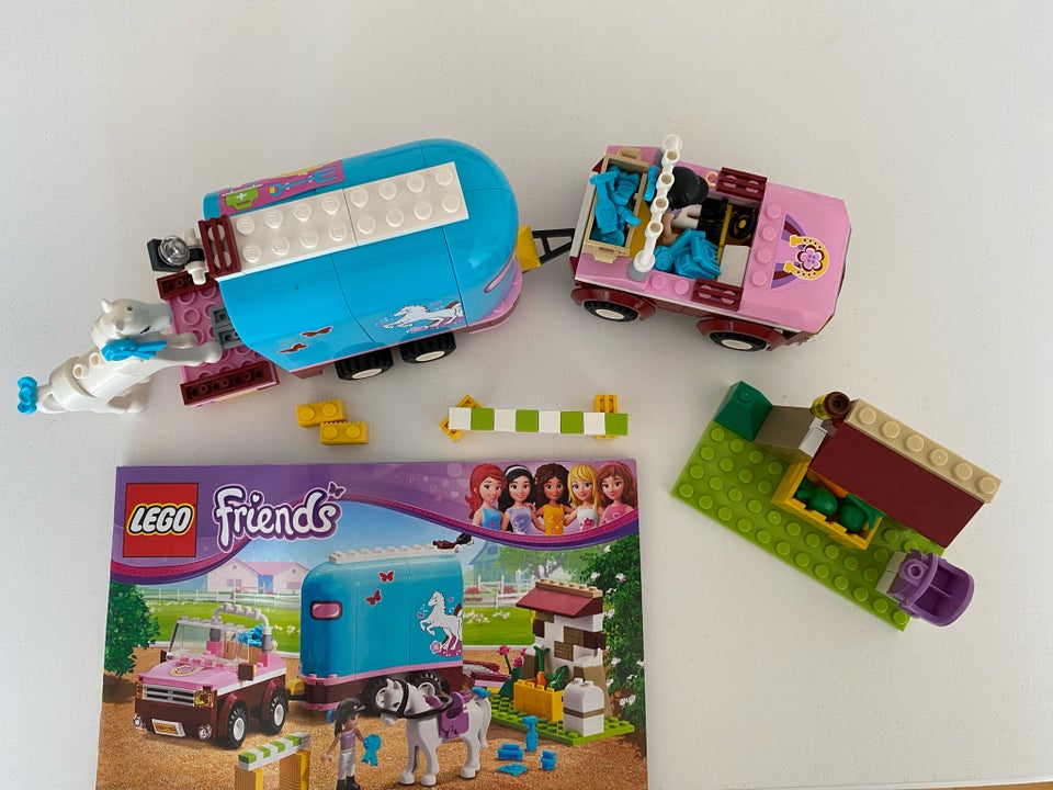 Lego Friends, 11 forskellige sæt