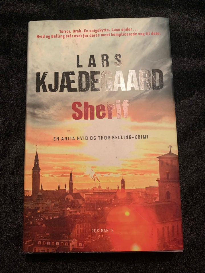 Sherif, Lars Kjædegaard, genre: