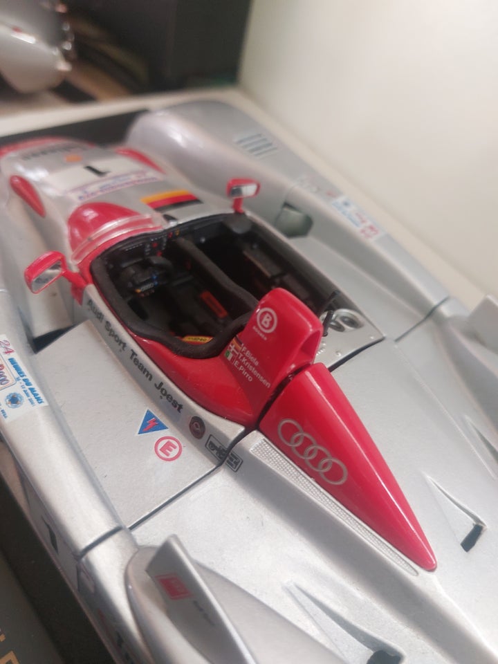 Modelbil, Maistro Audi r8 tom