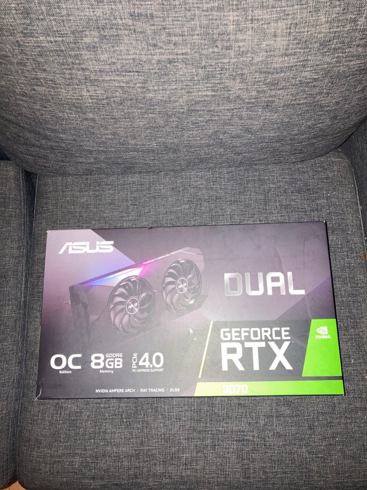 RTX 3070 Asus, 8 GB RAM, God