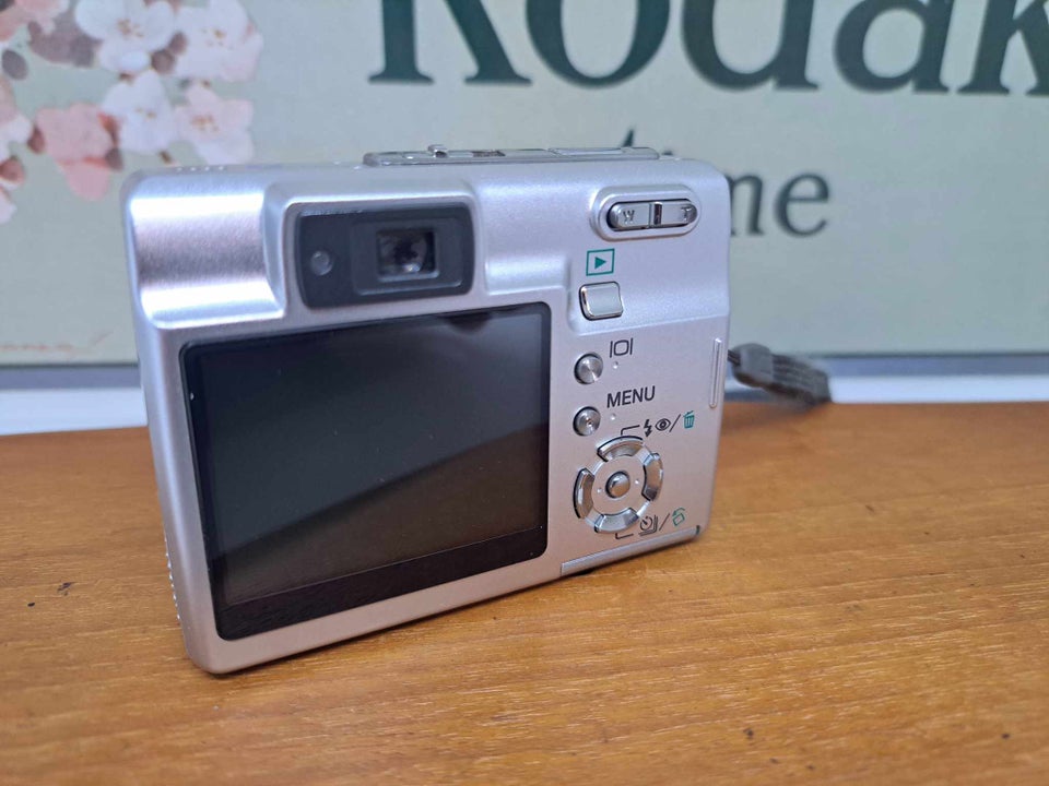 Konica Dimage X 50 50 megapixels