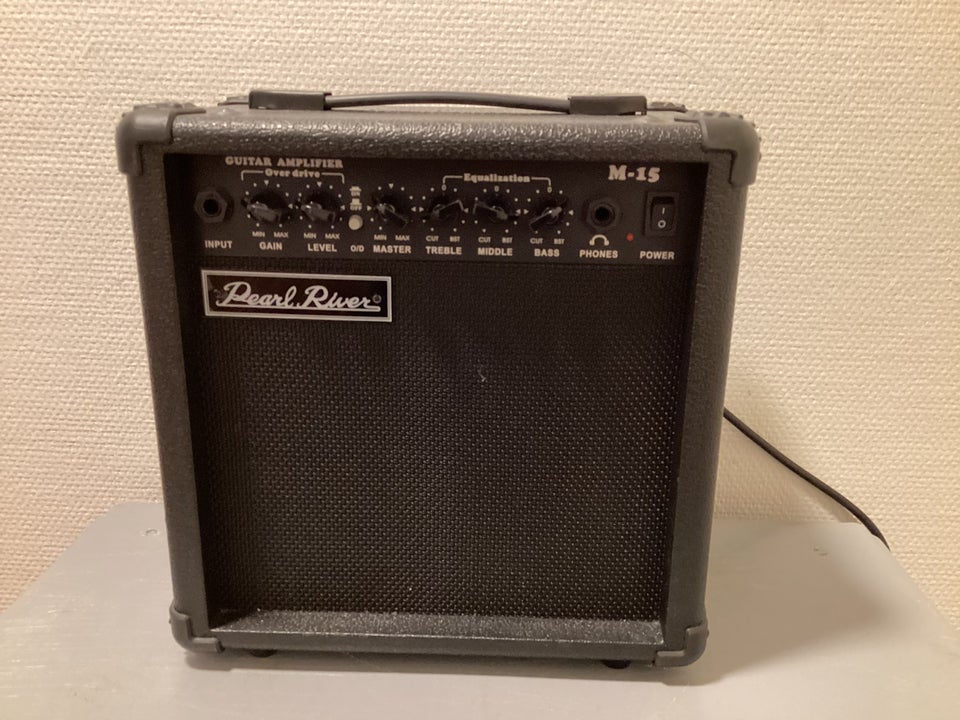 Guitarcombo, Pearl River M 15 , 15 W W