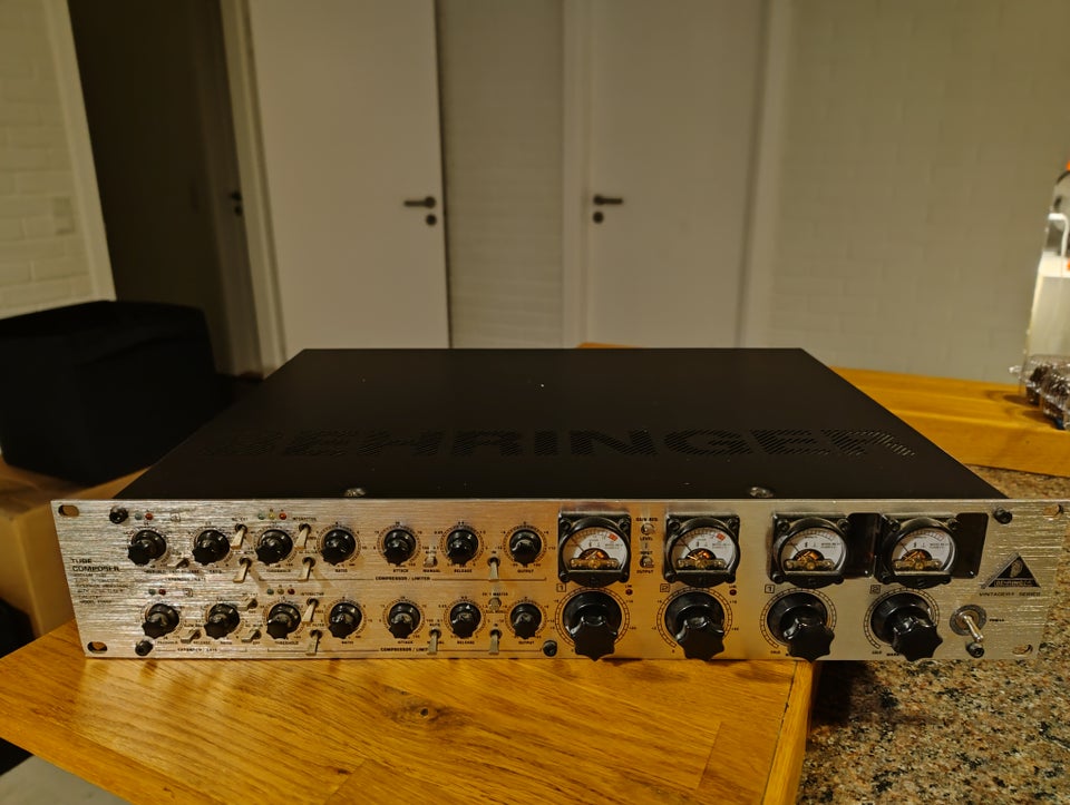 Compressor, Behringer