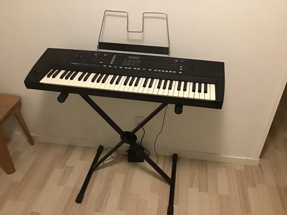 Keyboard, Roland E-35