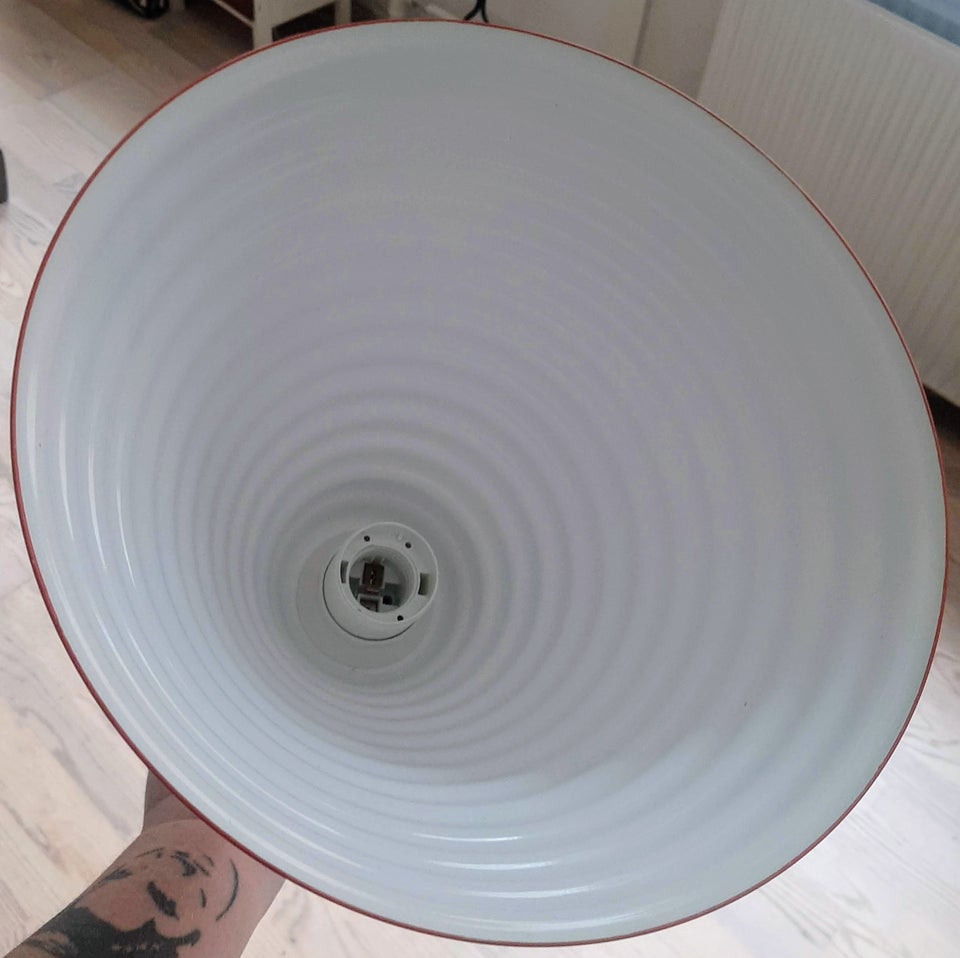 Anden loftslampe, Retro