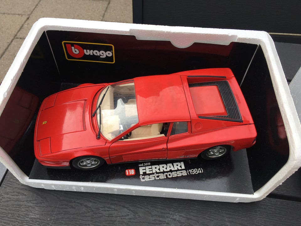 Modelbil Burago Ferrari