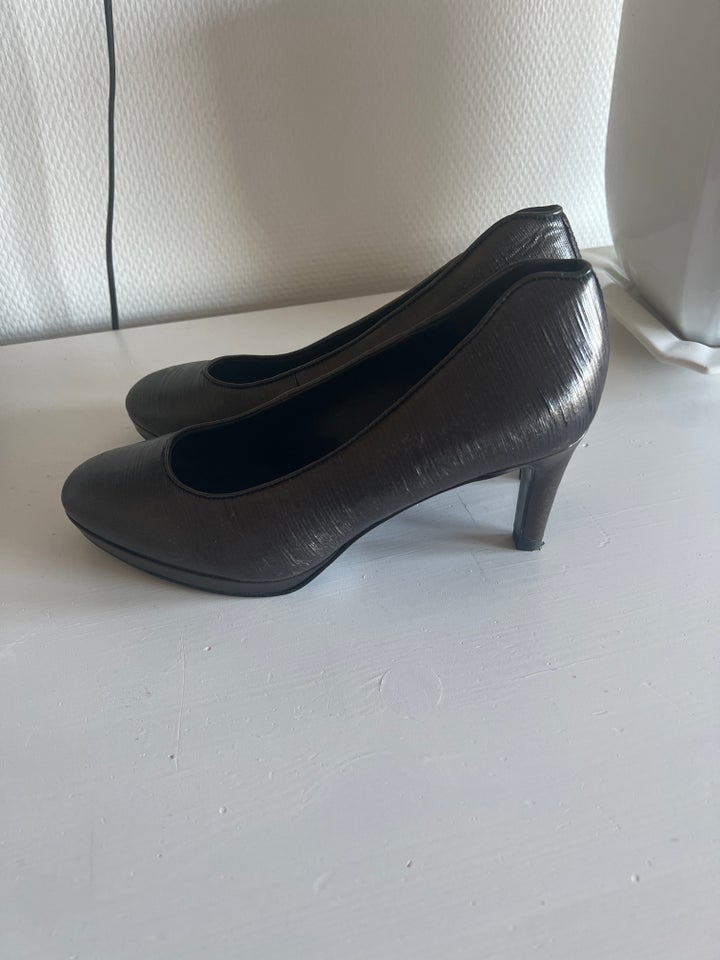 Pumps, str. 39, Ecco