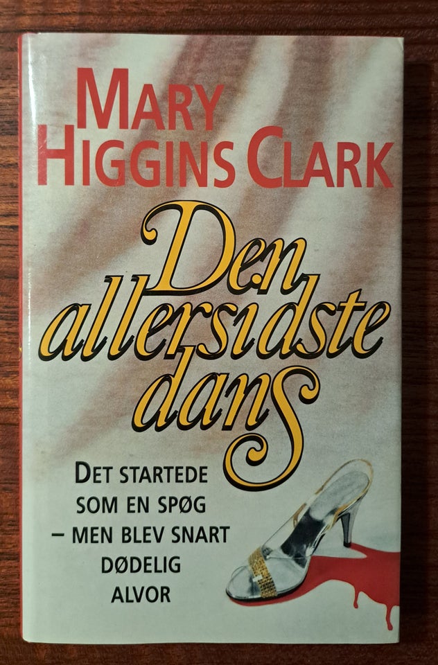 Forskellige, Mary Higgins Clark,