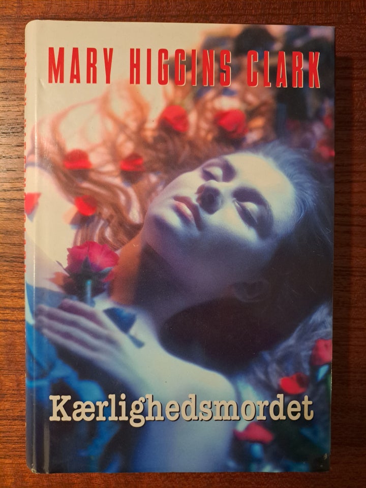 Forskellige, Mary Higgins Clark,