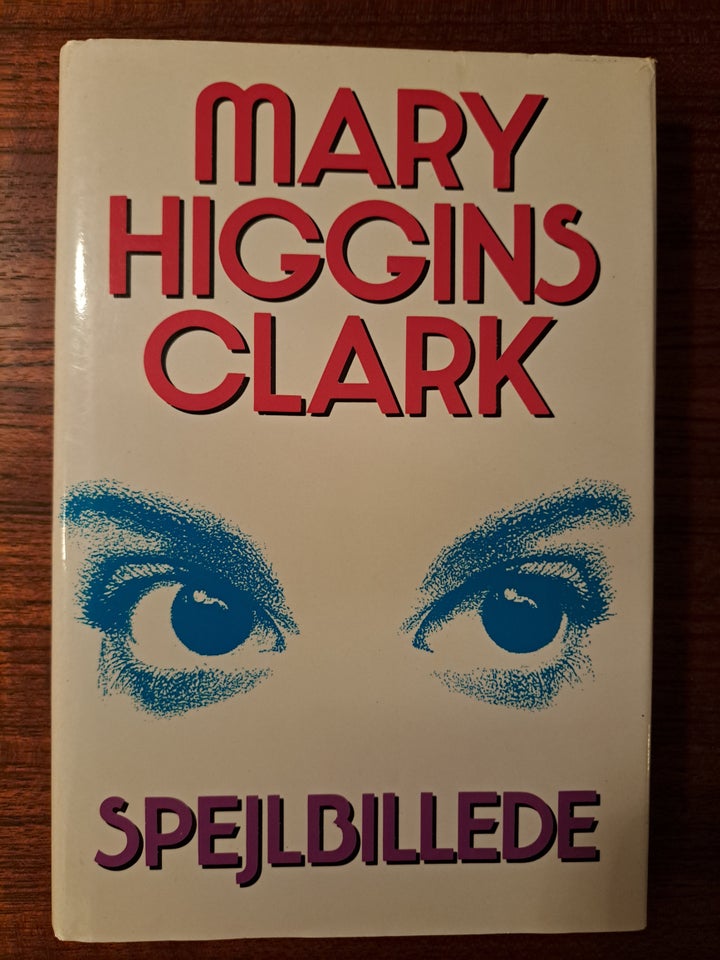 Forskellige, Mary Higgins Clark,